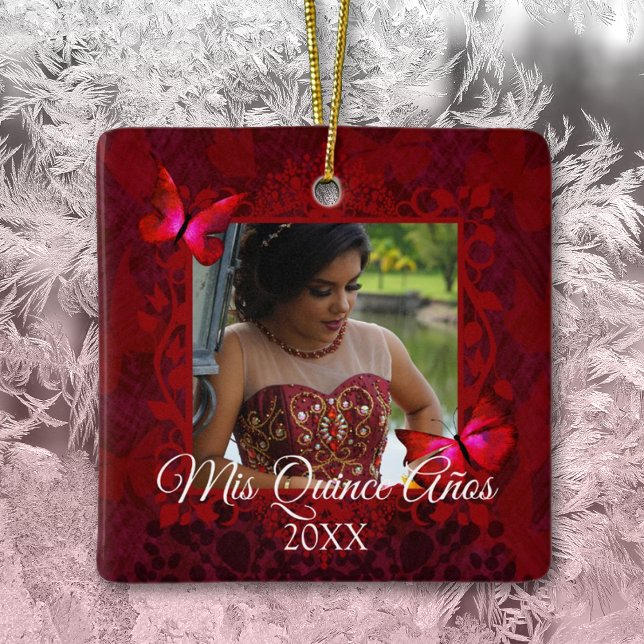 Röda fjärilar, Quinceanera-julfoto Julgransprydnad Keramik (elegant ruby red quinceanera mis quince anos christmas ornament keepsake gift red butterflies )