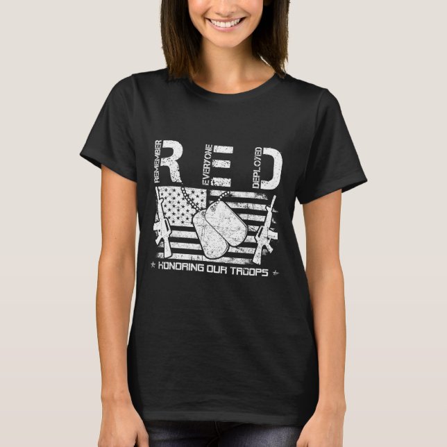 Röda fredagar minns alla som är utplacerade för at t shirt (Framsida)