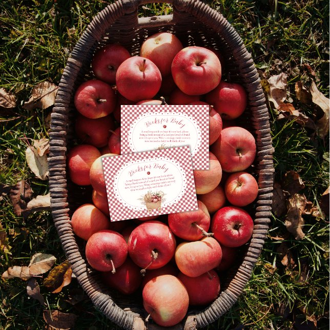 Röda Gingham Boho Äpple Böcker För Bebis Shower Tilläggskort (Red Gingham Boho Apple Books For Baby Shower Enclosure Card)