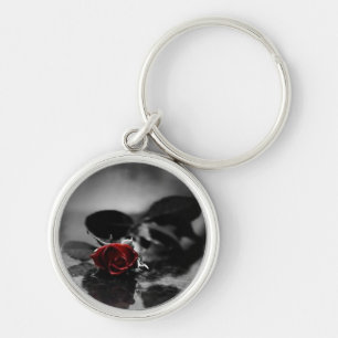 Röda gotiska rosa Keychain Rund Silverfärgad Nyckelring