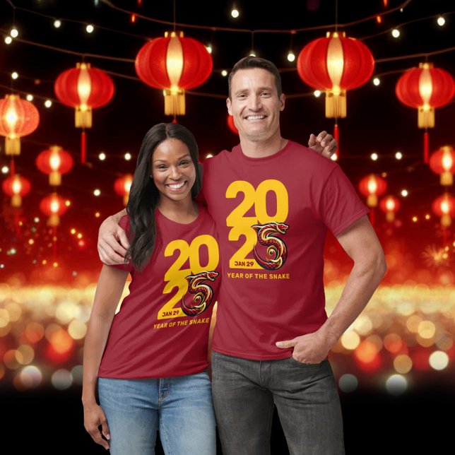 Röda Guld-året för ormen 2025 T Shirt (CNY 2025 Red Shirt Fireworks Lanterns Cover Photo)