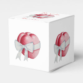 röda hjärtan bundna med vitt band för bröllop presentaskar