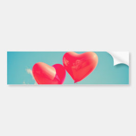 Röda hjärtebubblor mot Cloudy Himlar Bildekal