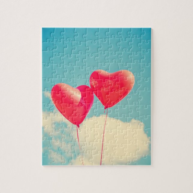 Röda hjärtebubblor mot Cloudy Himlar Pussel (Vertikal)