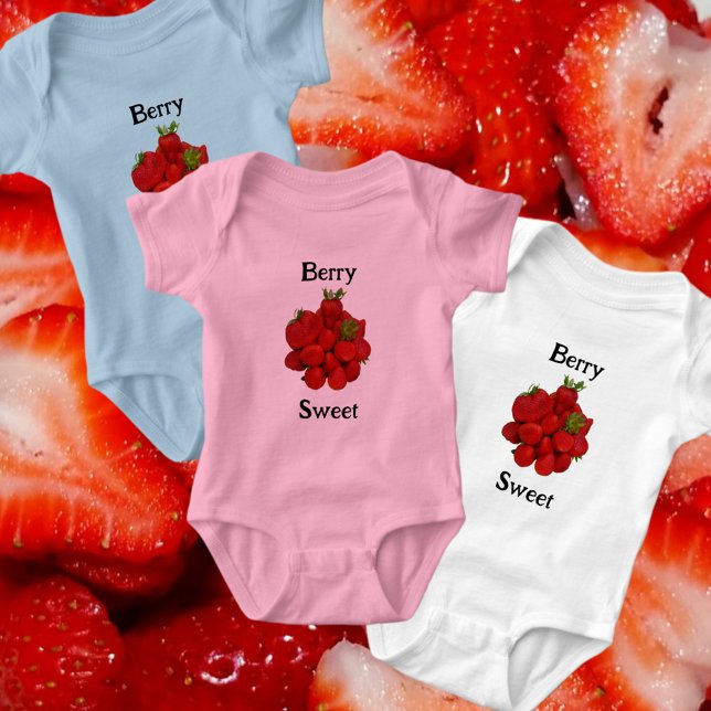 Röda jordgubbar Berry Sweet Photographic T Shirt (Skapare uppladdad)