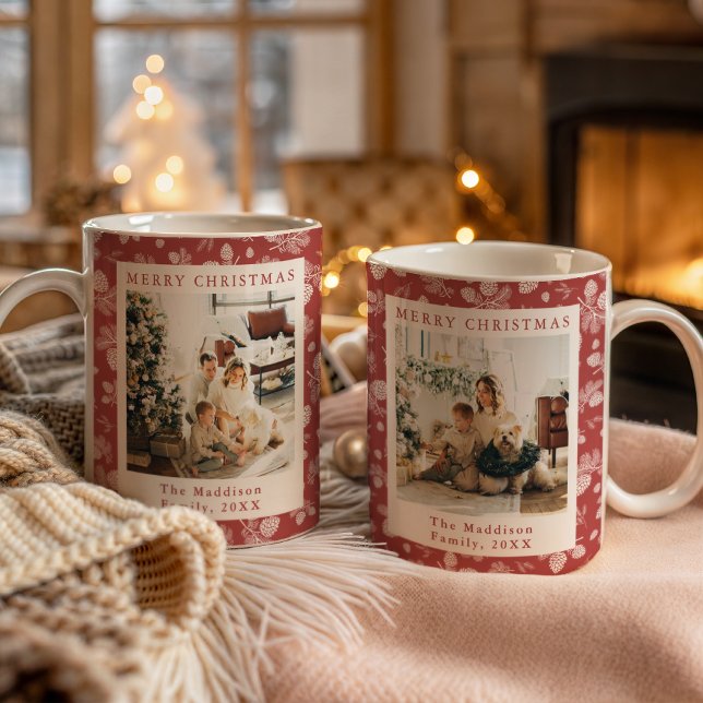 Röda julgran & blad mönster familjefoton kaffemugg (Skapare uppladdad)