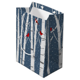 Röda kardinaler i Birch Träd