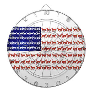 Röda katter i amerikanska flagga, vita och blå darttavla