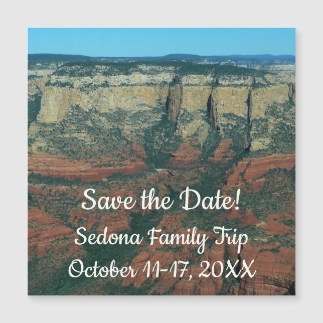 Röda klippor i lager i Sedona Arizona (Framsida)