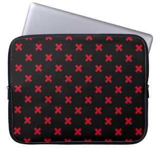 Röda kor stygn på svart laptop fodral