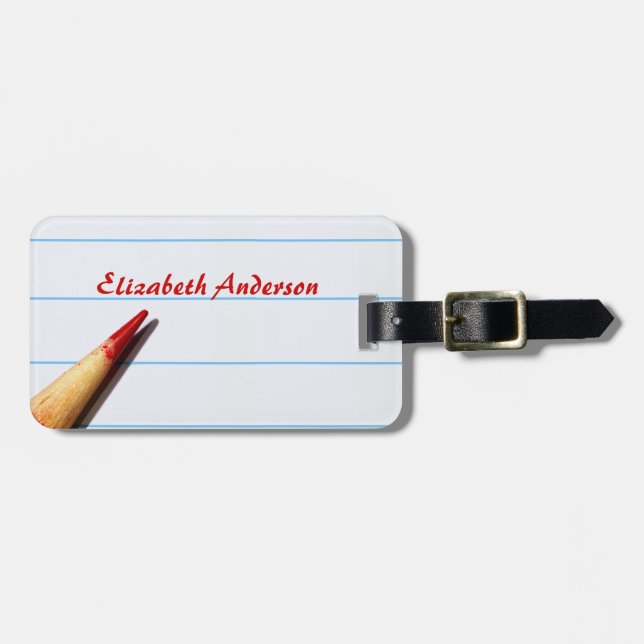 Röda lärarpennan vid Papper med Namn Bagagebricka (Horisontell Framsida)