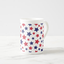 Röda och blåa stjärnor, 4:e juli, vit bakgrund benporslin mugg
