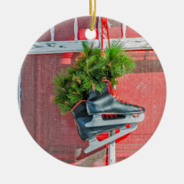 Röda och svarta isskal på en dörr julgransprydnad keramik