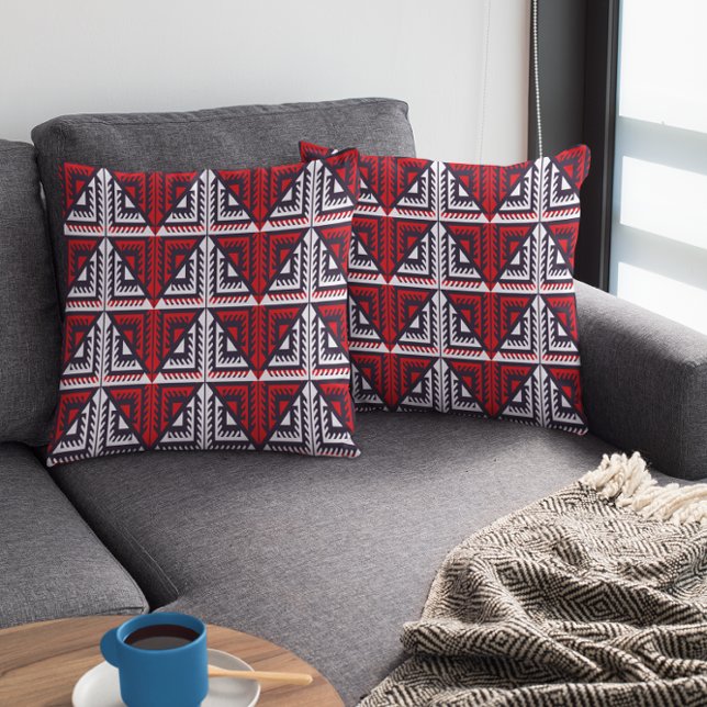 Röda och svarta trianglar kudde (Skapare uppladdad)