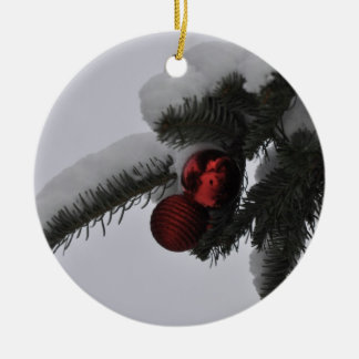 Röda prydnadar 2 julgransprydnad keramik