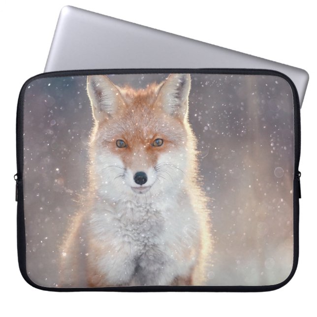 Röda rävar, vinterskog, scenbild. laptop fodral (Framsidan)