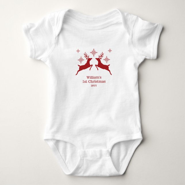 Röda renar med snöflingor och anpassad text t shirt (Framsida)