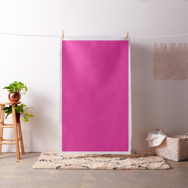 Röda, rosa och lila penseldrag överlappar varandra tyg (In Situ)