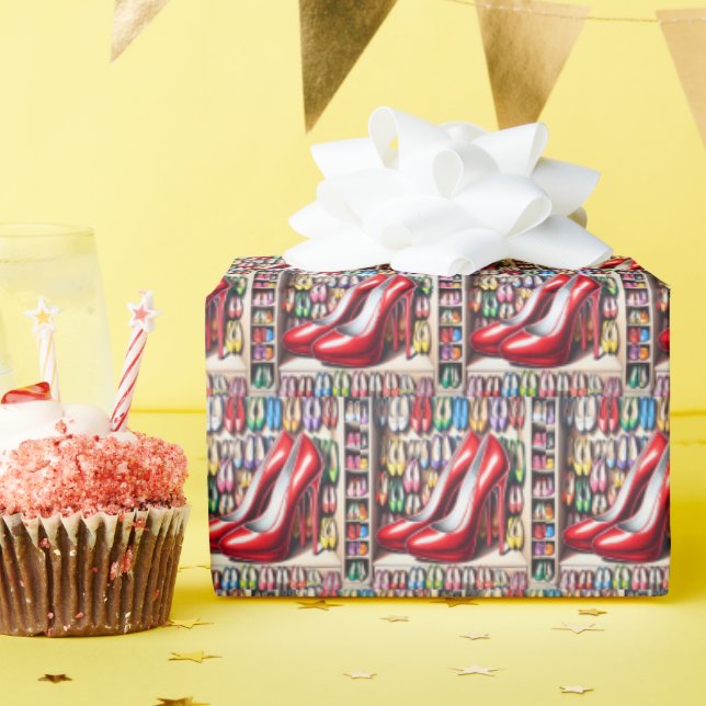 Röda skor i garderoben presentpapper (Födelsedagsfest)