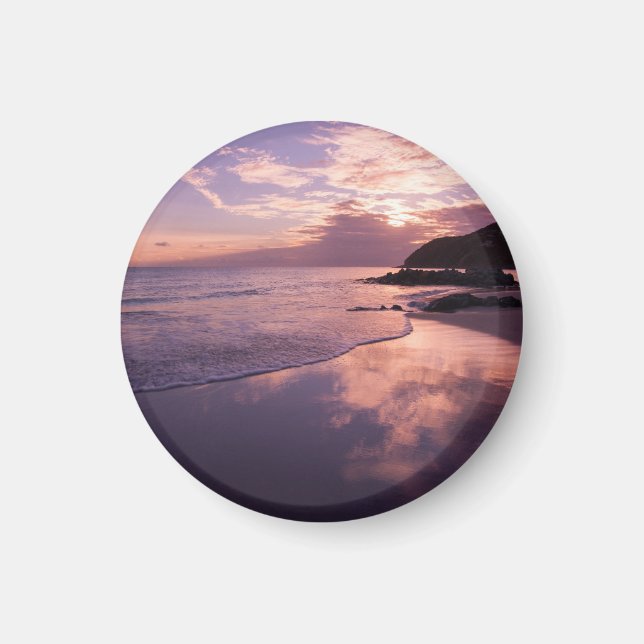Röda solnedgången, molnen, stranden magnet (Framsidan)