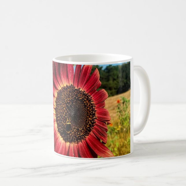 Röda solrosor med Bee Kaffemugg (Framsida höger)
