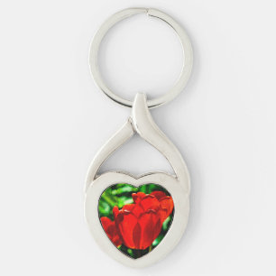 Röda tulpanblommor twisted heart silverfärgad nyckelring