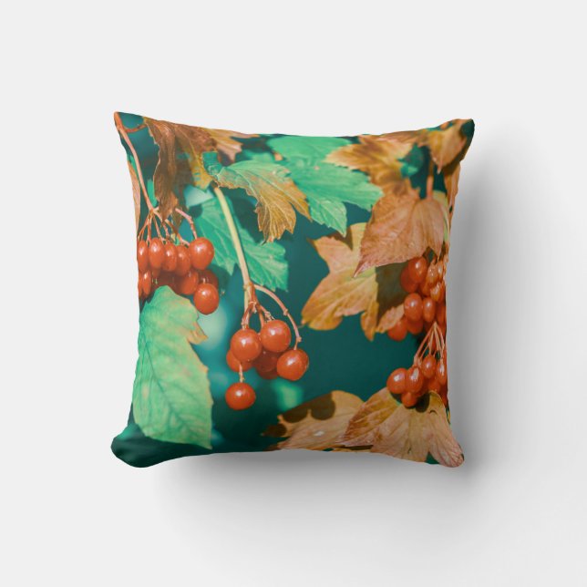 Röda Viburnum-bär Gröna blad Kudde (Framsida)