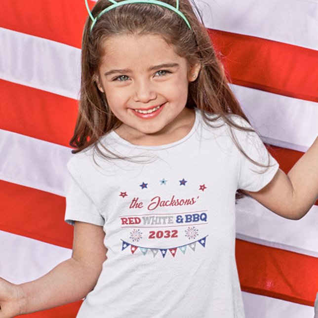 Röda vita och BBQ 4:e July patriotiska fyrverkerie T Shirt (Skapare uppladdad)