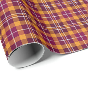 Rödbrunt och orange sportigt plädmönster presentpapper