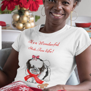 Rödd söt Shih Tzu med pepparkaksliknande leksak T Shirt