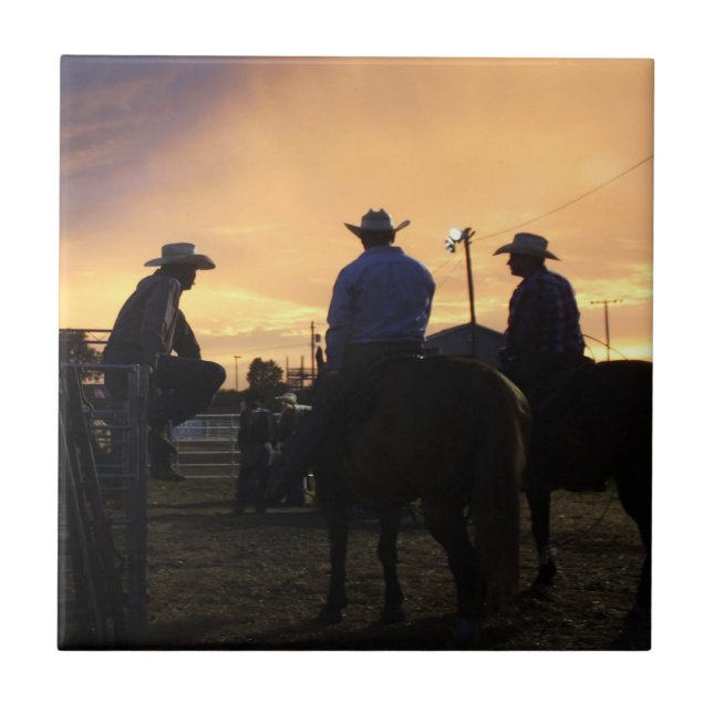 Rodeo Cowboys väntar på Ride Kakelplatta (Framsidan)