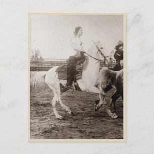 Rodeo Cowgirl Vintage Photo Vykort