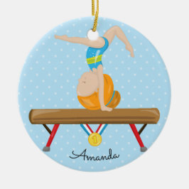 Rödhårig gymnast gymnastik julgranskula