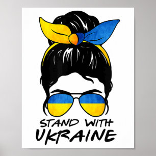 Rödkindad Ukraina-tjej med ukrainska flaggan Poster