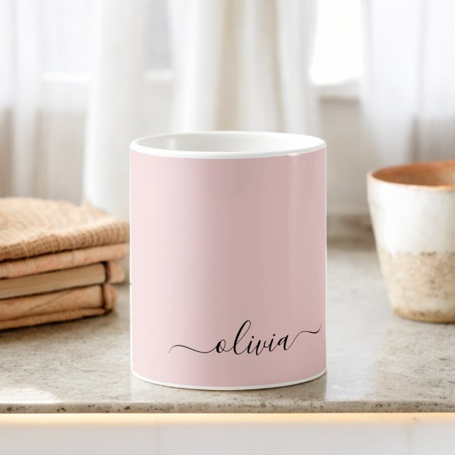 Rodnad dammig rosa flickaktig modernt monogramnamn kaffemugg (Skapare uppladdad)