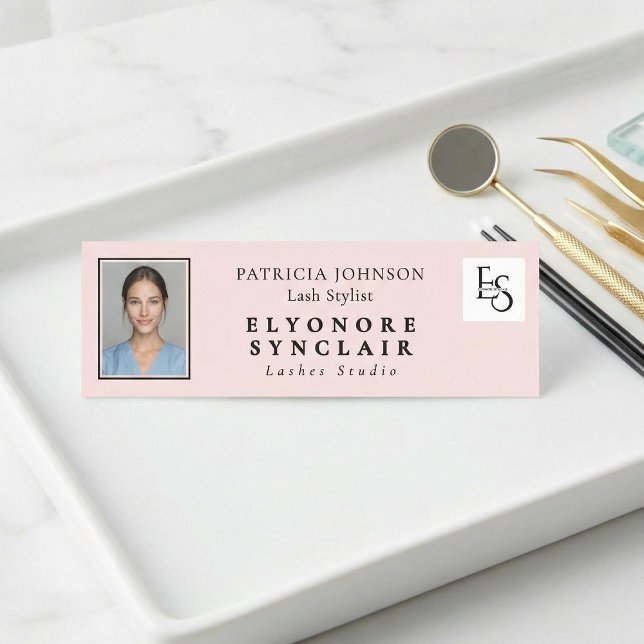 Rodnande Rosa Skript Logotyp Foto Ögonfransstudio Namnbricka (Skapare uppladdad)