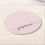 Rödrosa monogramnamn skript Chic signatur Underlägg Papper Rund<br><div class="desc">Rosa Monogram Namn Signatur Skript Personlig Rund Pappers Coaster. Dessa mönster har ditt förnamn i en vacker handskriven svansfont signatur typografi på rosa eller pastell dammig rosa. Dessa är lätta att anpassa. Fin stilren feminin husvärmegåva, även för födelsedag, bröllop, brud shower, sweet 16 födelsedagsfest, mors dag, baby shower, för examensfest...</div>