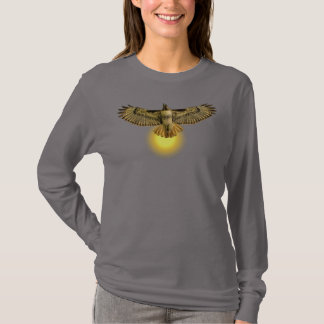 Rödstjärtad Vråk Flugit in i Solen T-Shirt
