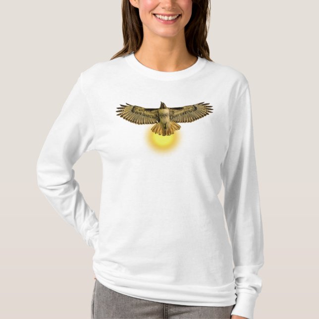 Rödstjärtad Vråk Flyger In I Solen T Shirt (Framsida)