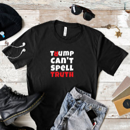 Rödsvart antitrumpsslagord i student t shirt