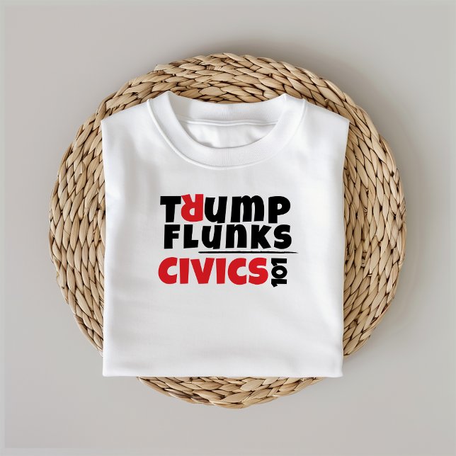 Rödsvart antitrumpsslagord i student t shirt (Skapare uppladdad)