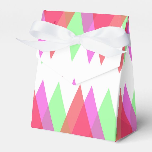 Rödtrianglar och trianglar av grönt presentaskar (Framsidan Sidan)