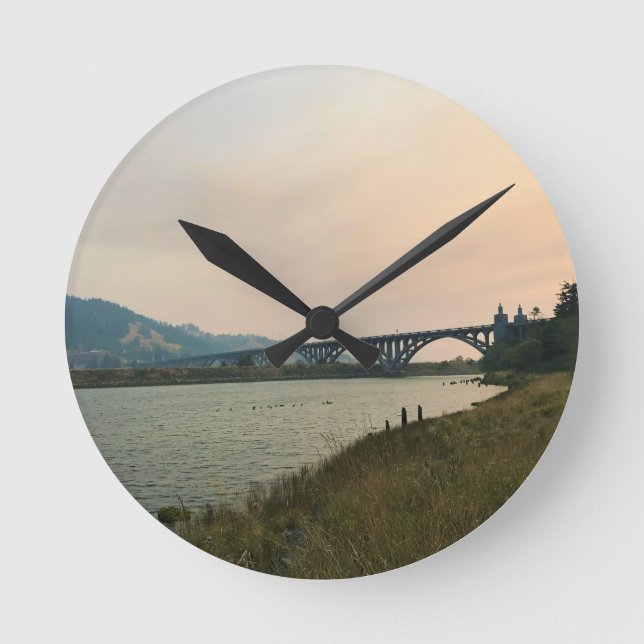 Rogue River, OR Rund Klocka (Framsida)