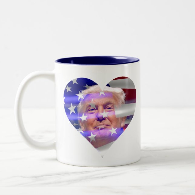 röja donald-trumma Två-Tonad mugg (Vänster)
