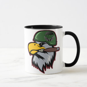 Röka örnkommandomuggen mugg
