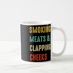 Rökning av Kött och klappningskontroll Kaffemugg