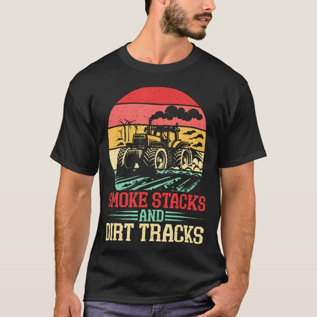 Rökstackar och smutsiga spår Traktor Dragning T Shirt (Framsida)