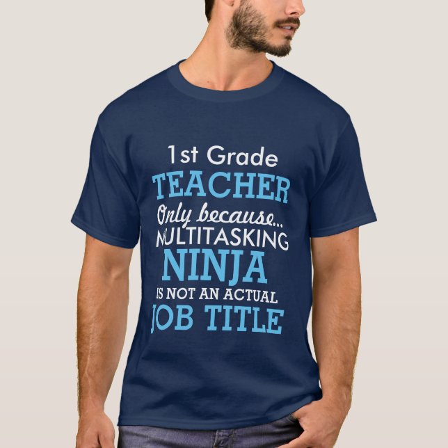 Rolig 1st grundskolaläraregillande tee shirt (Framsida)