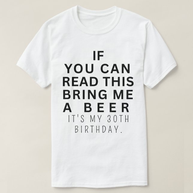 Rolig 30-årspresent Skrattar Dricker T Shirt (Design framsida)