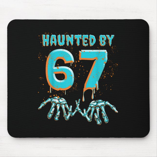 Rolig 67 Meme Halloween skelett hand spöklik  Musmatta (Framsidan)